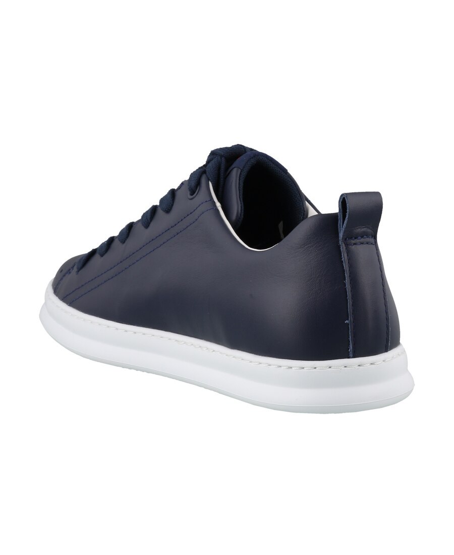 Camper In Black