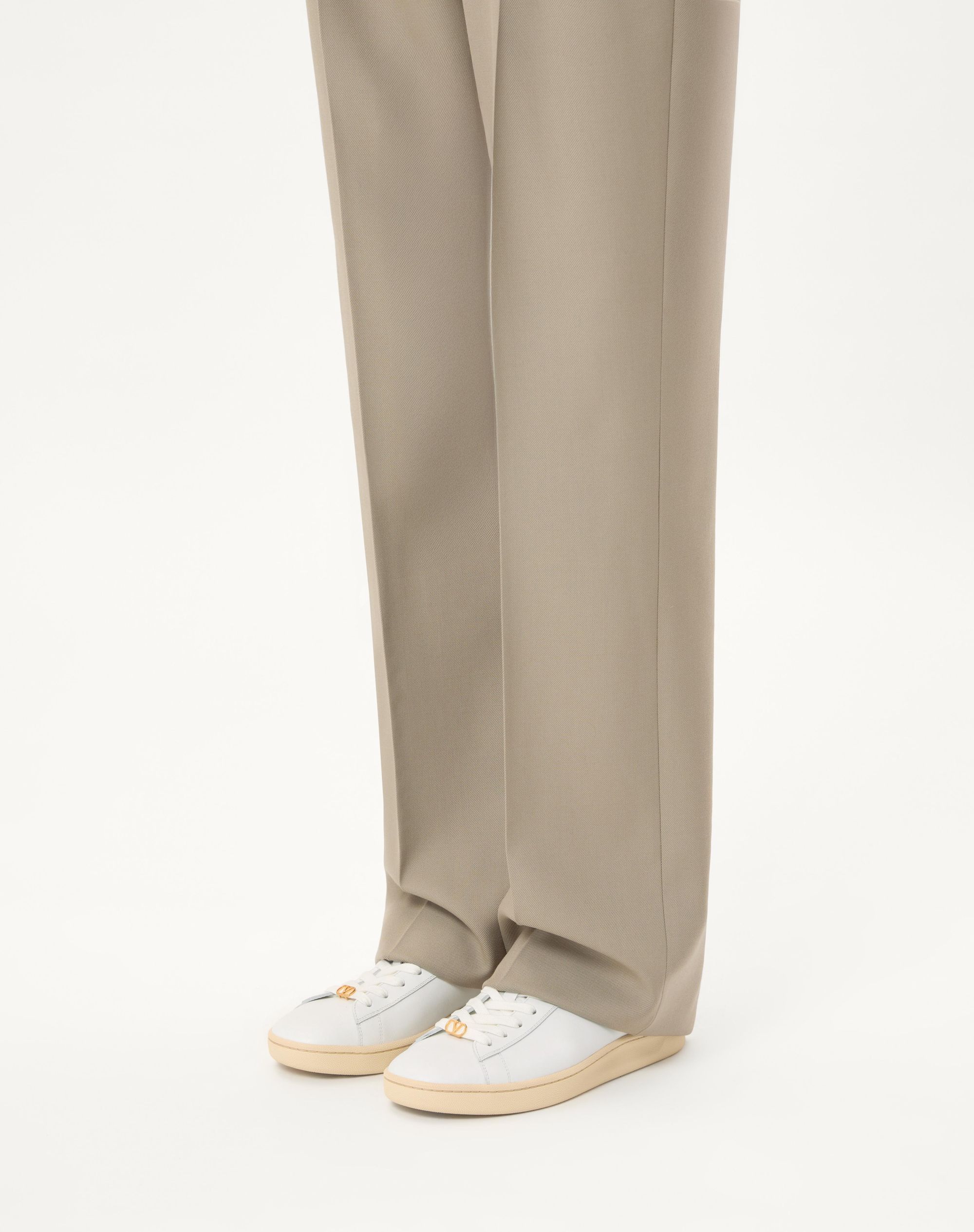 Valentino White Leather Vlogo Signature Sneakers In White