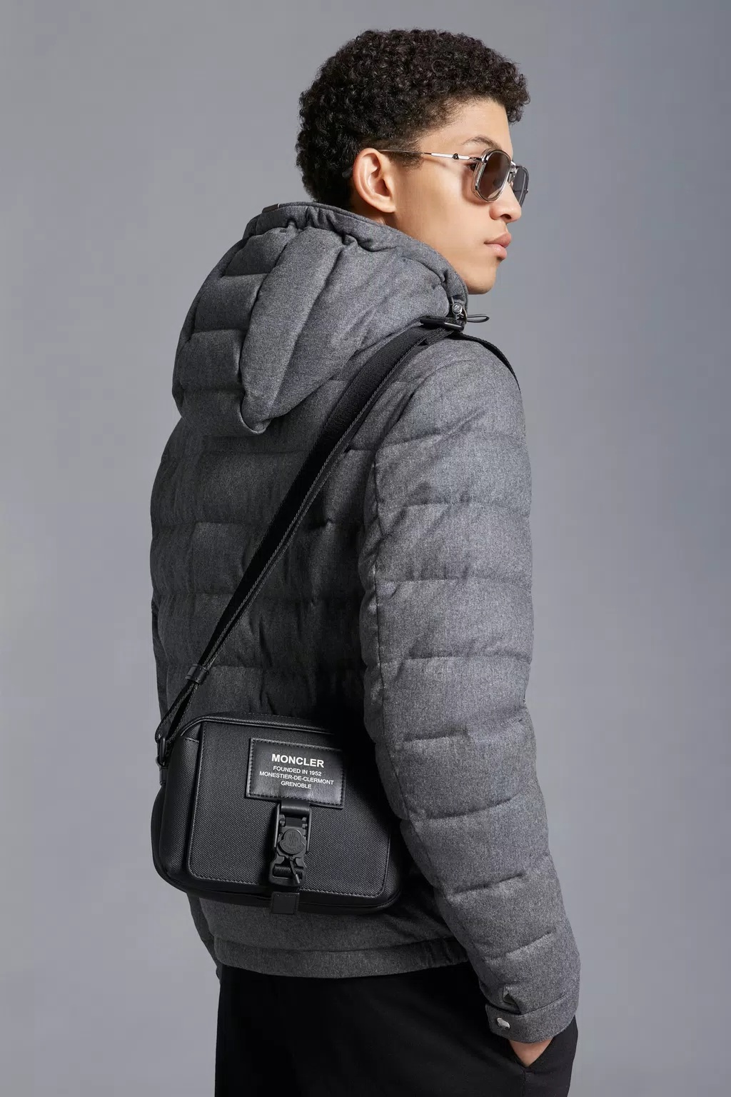 Moncler Nakoa Logo-patch Messenger Bag In Black