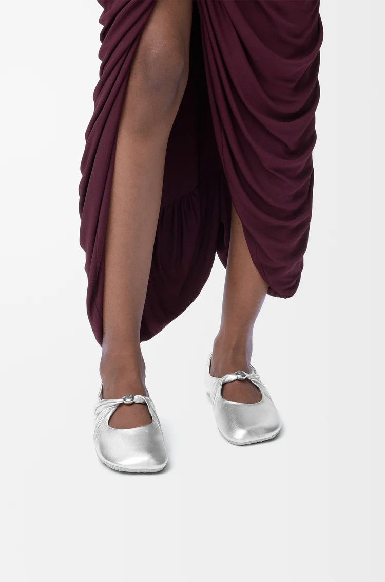 Loewe Pebble Soft Metallic Leather Ballet Flats In Silver