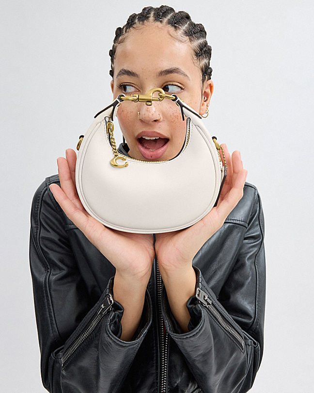 Coach Jonie Bag 22 In Brass/chalk