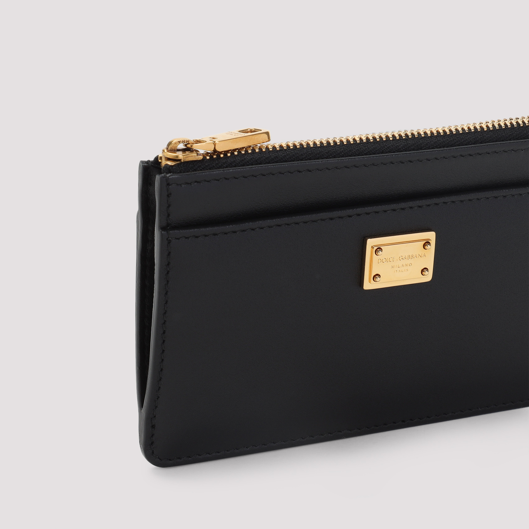 Dolce & Gabbana Dolce  Gabbana Logo Plate Zipped Cardholder In Black