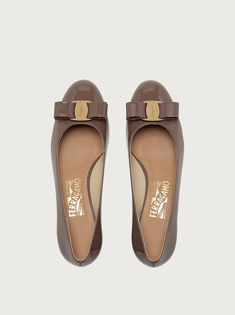 Ferragamo Shoes Woman Color Brown In Green