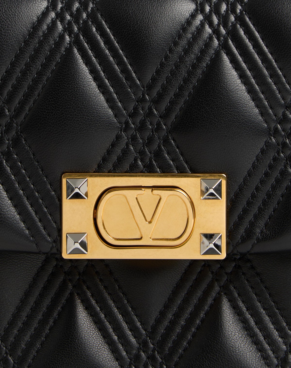 Valentino Garavani Garavani Quiltie 67 Small Shoulder Bag In Quilted Nappa Leather Woman Black Uni In Black