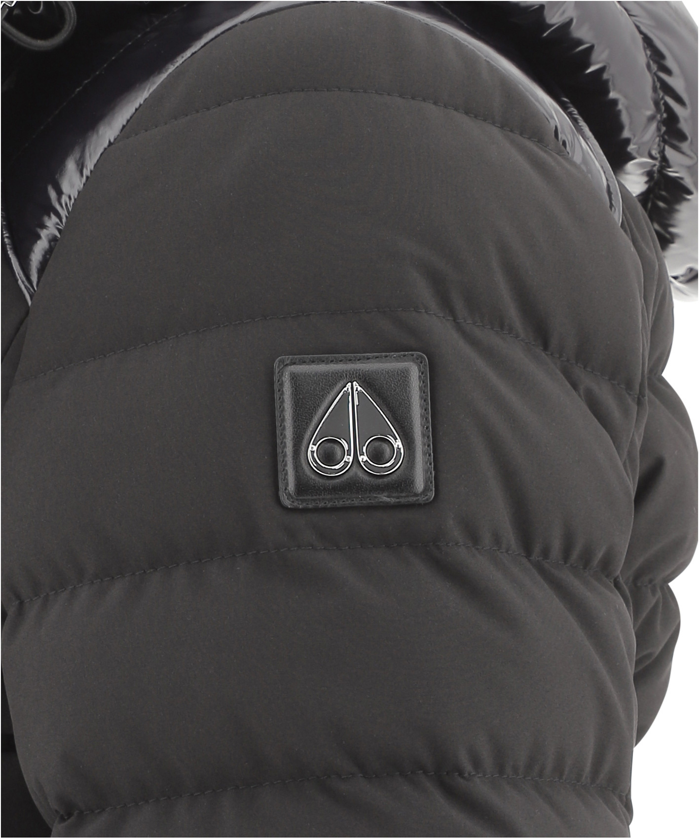 Moose Knuckles East Prairie Hooded Down Jacket In Black