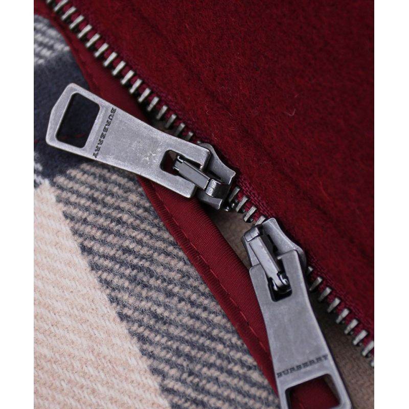 Burberry Horn Buckle Hooded Coat In Red