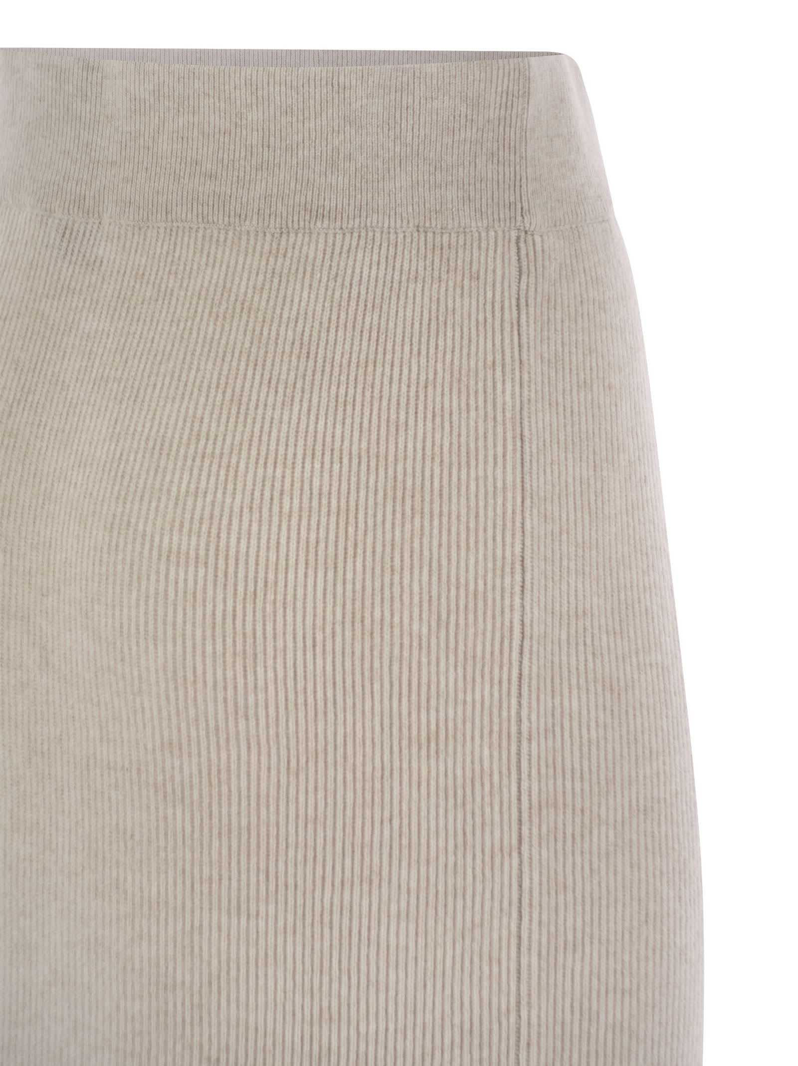 Brunello Cucinelli Luxurious Cashmere-silk Ribbed Midi Skirt In Nude