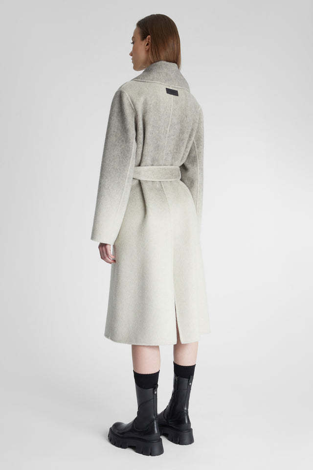 Ermanno Scervino Lapel Long-sleeved Wool Coat In White