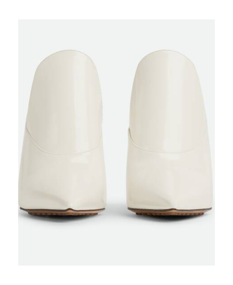 Bottega Veneta Wear High Heels With A Pointed Head. In White