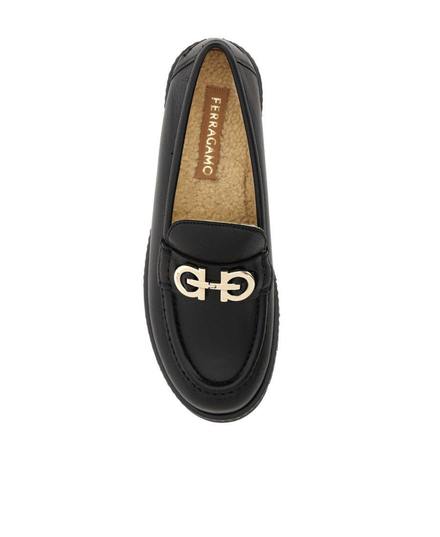 Ferragamo Buckle-detail Leather Loafers In Black