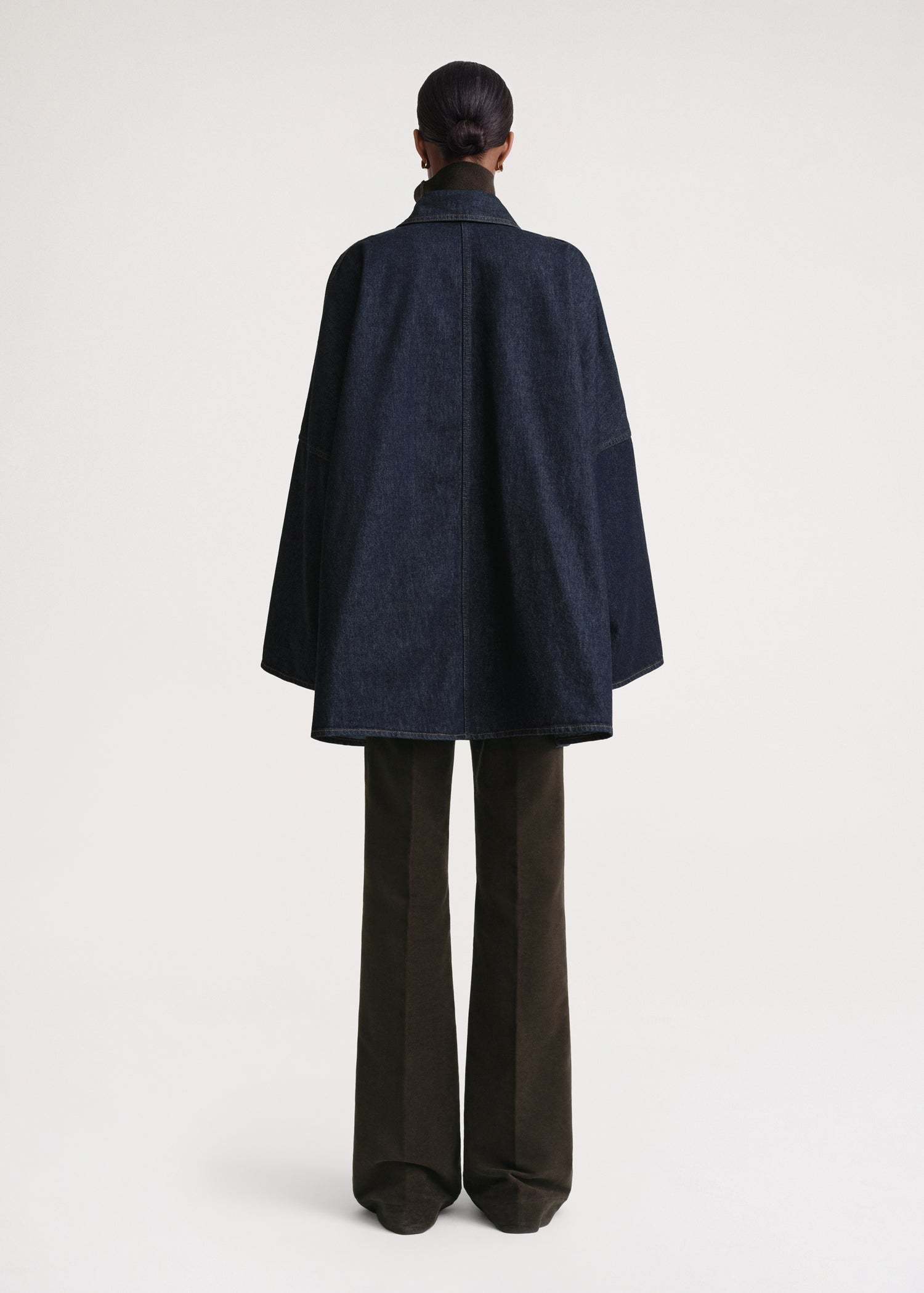 Totême Wide-sleeves Button-up Denim Jacket In Black