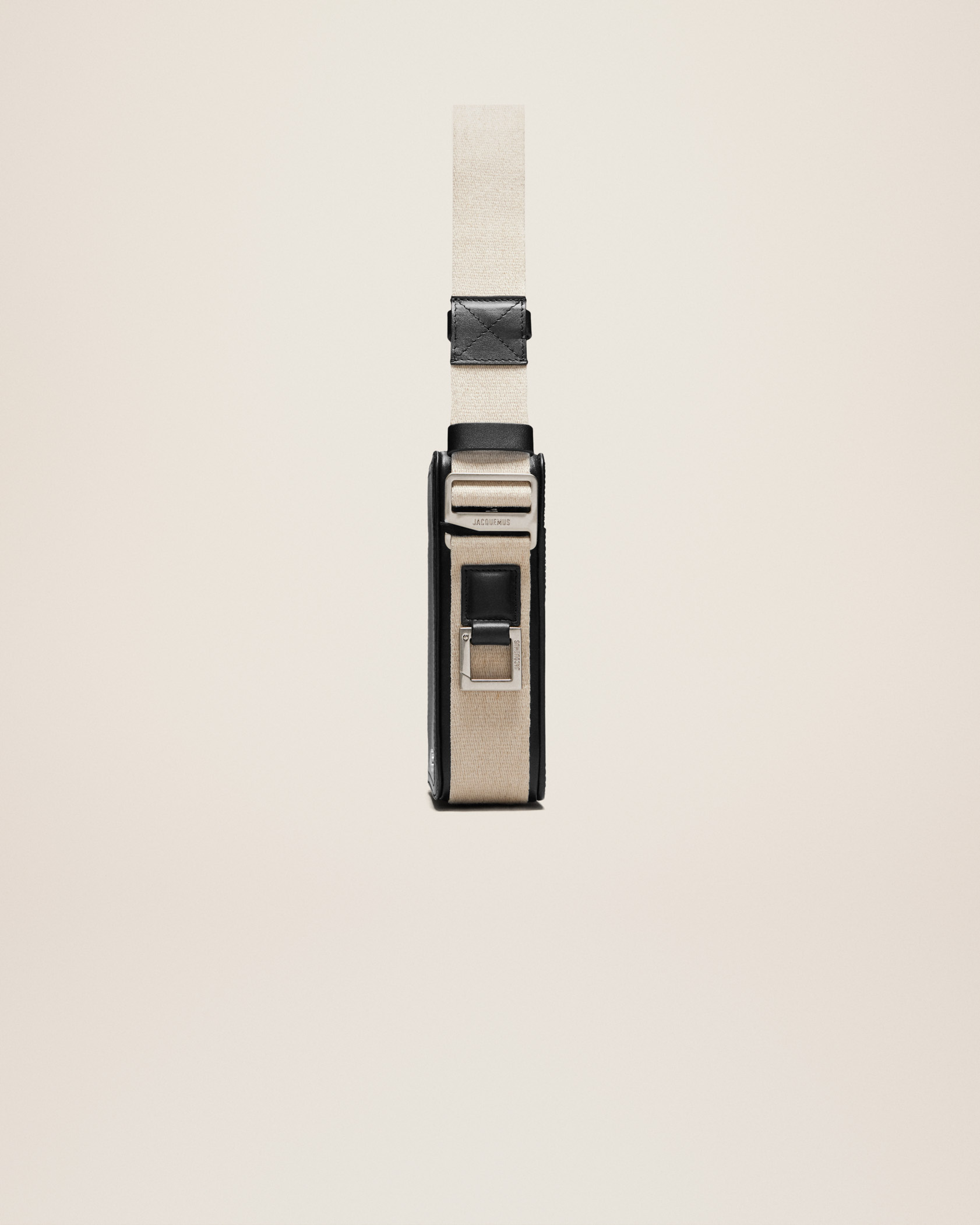 Jacquemus La Cuerda Vertical Shoulder Bag In Black