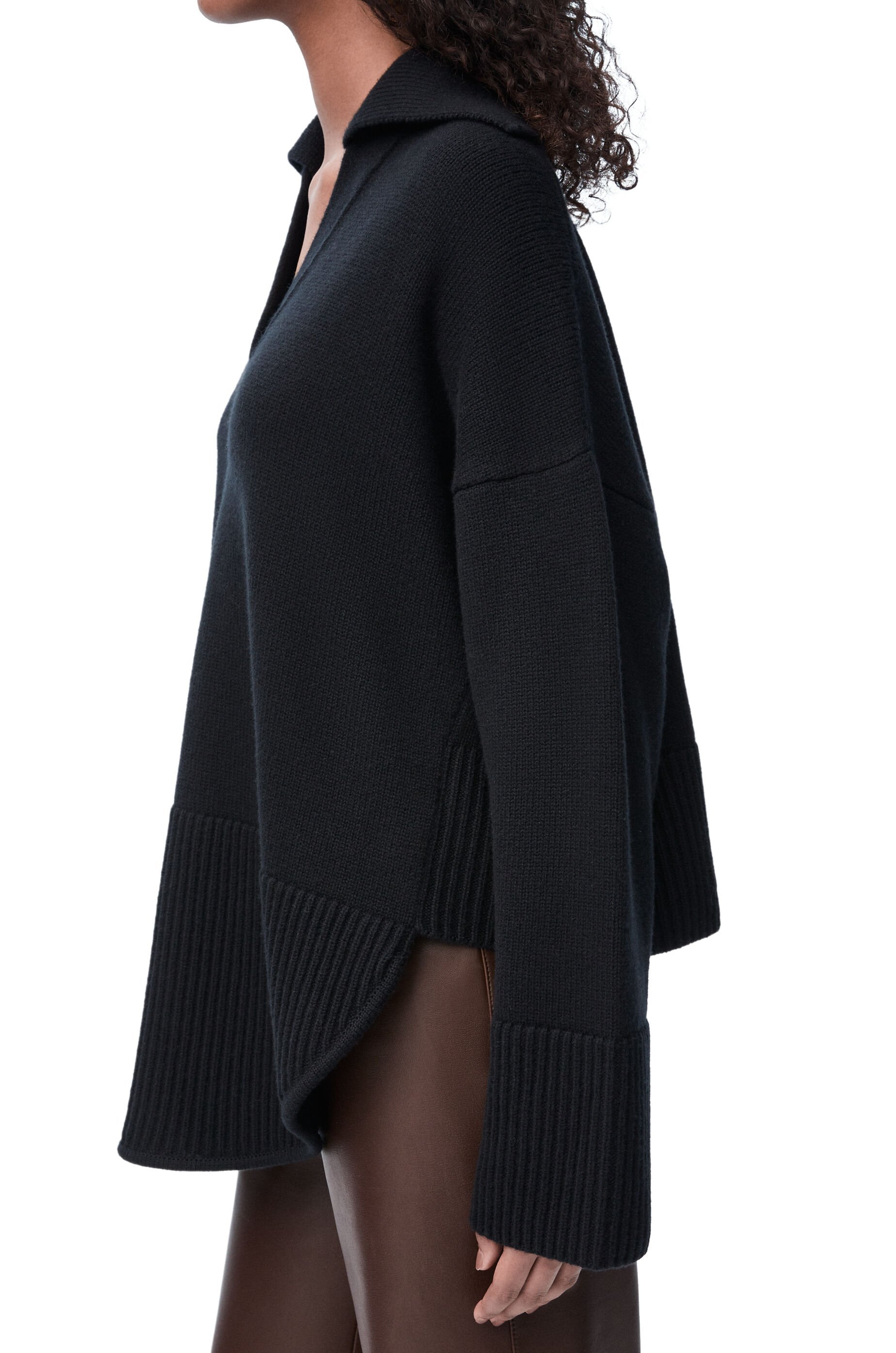 Loewe V-neck Long-sleeved Sweater In Black