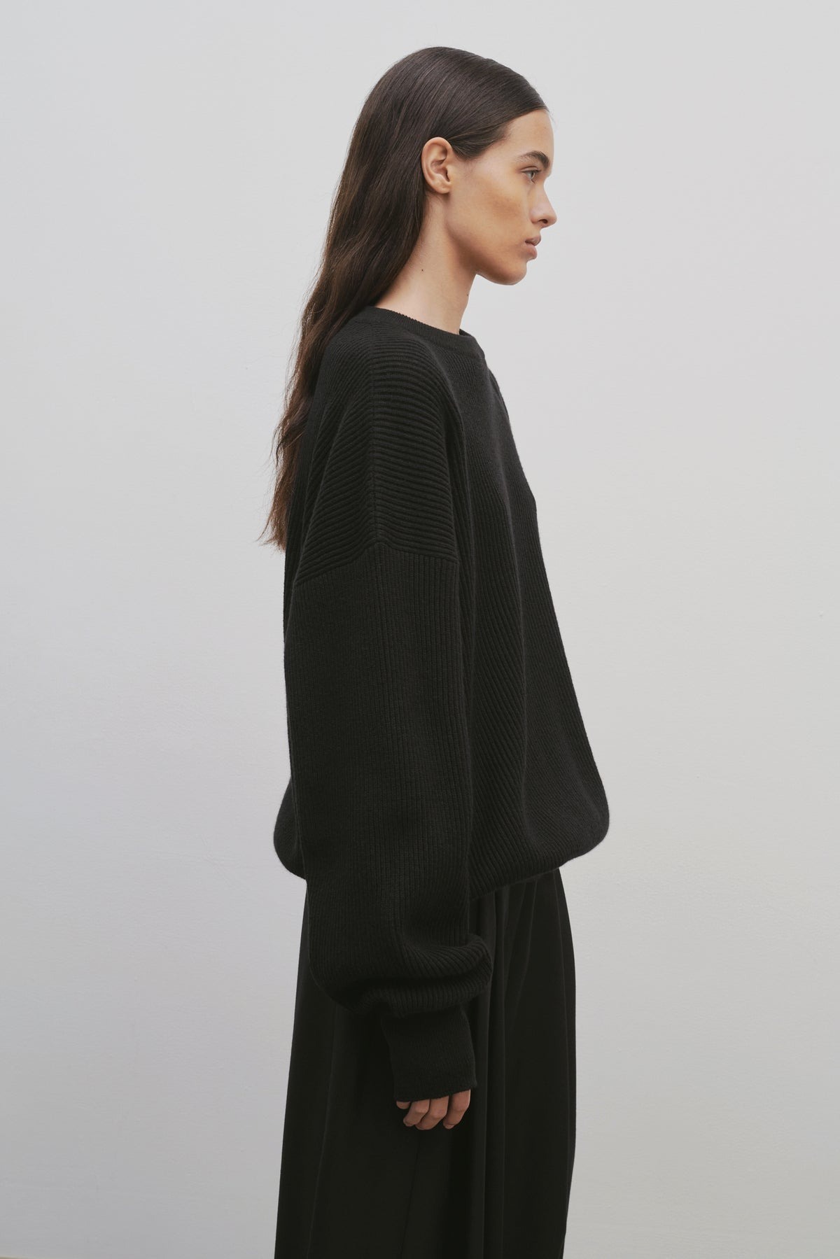 The Row Edmonton Cashmere Jumper In Black