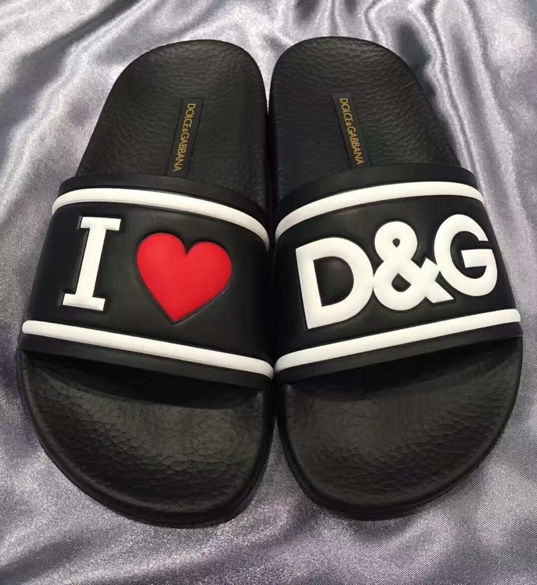 Dolce & Gabbana Elegant Black Leather Slide Sandals For Her In Black