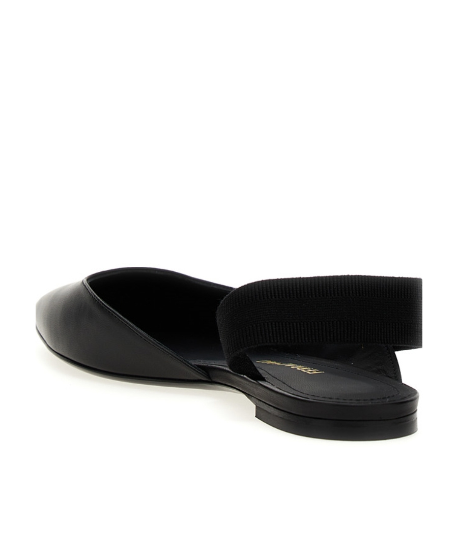 Ferragamo Logo Flat Shoes In Black