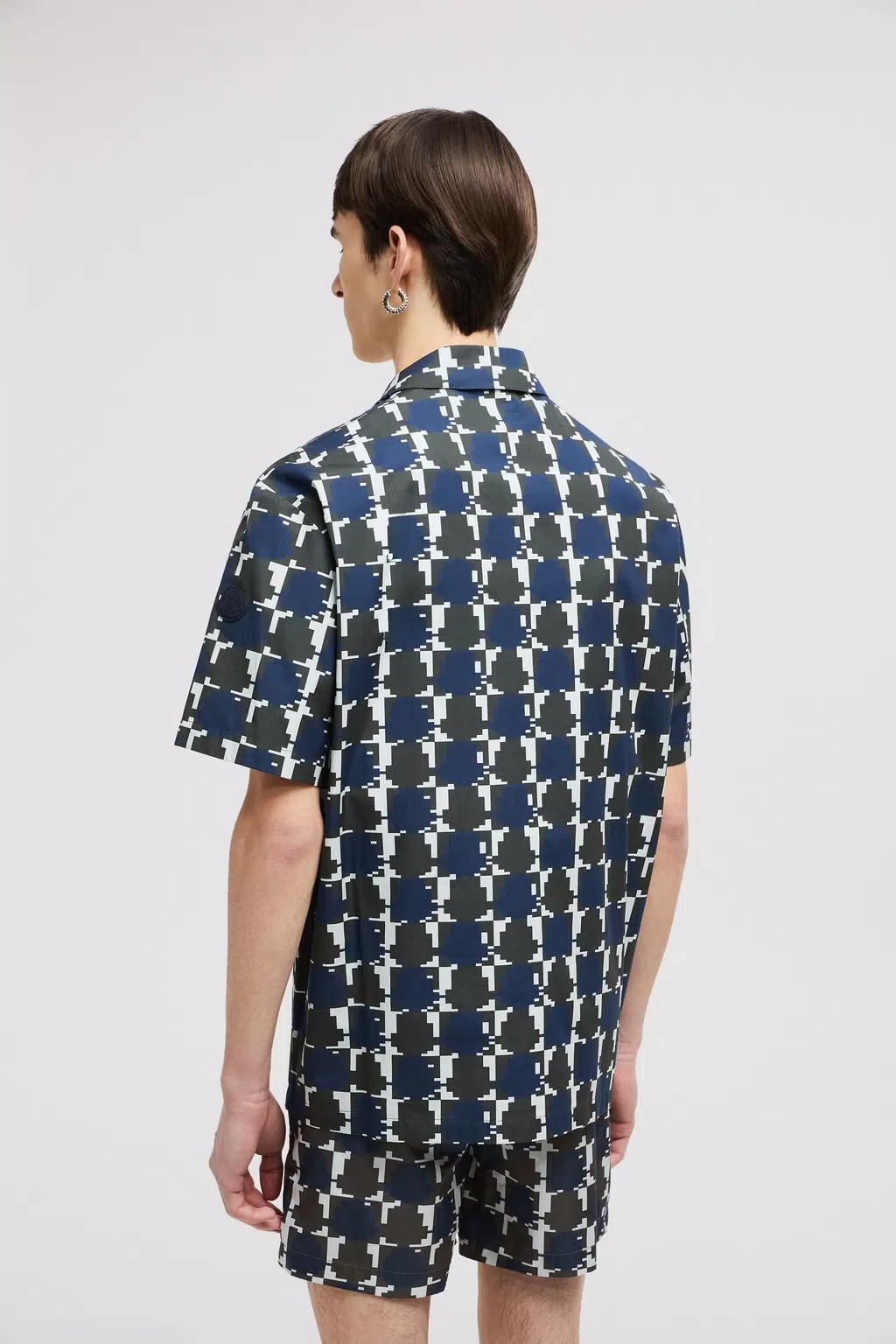 Moncler All-over Patterned Short-sleeved Shirt In Multicolor