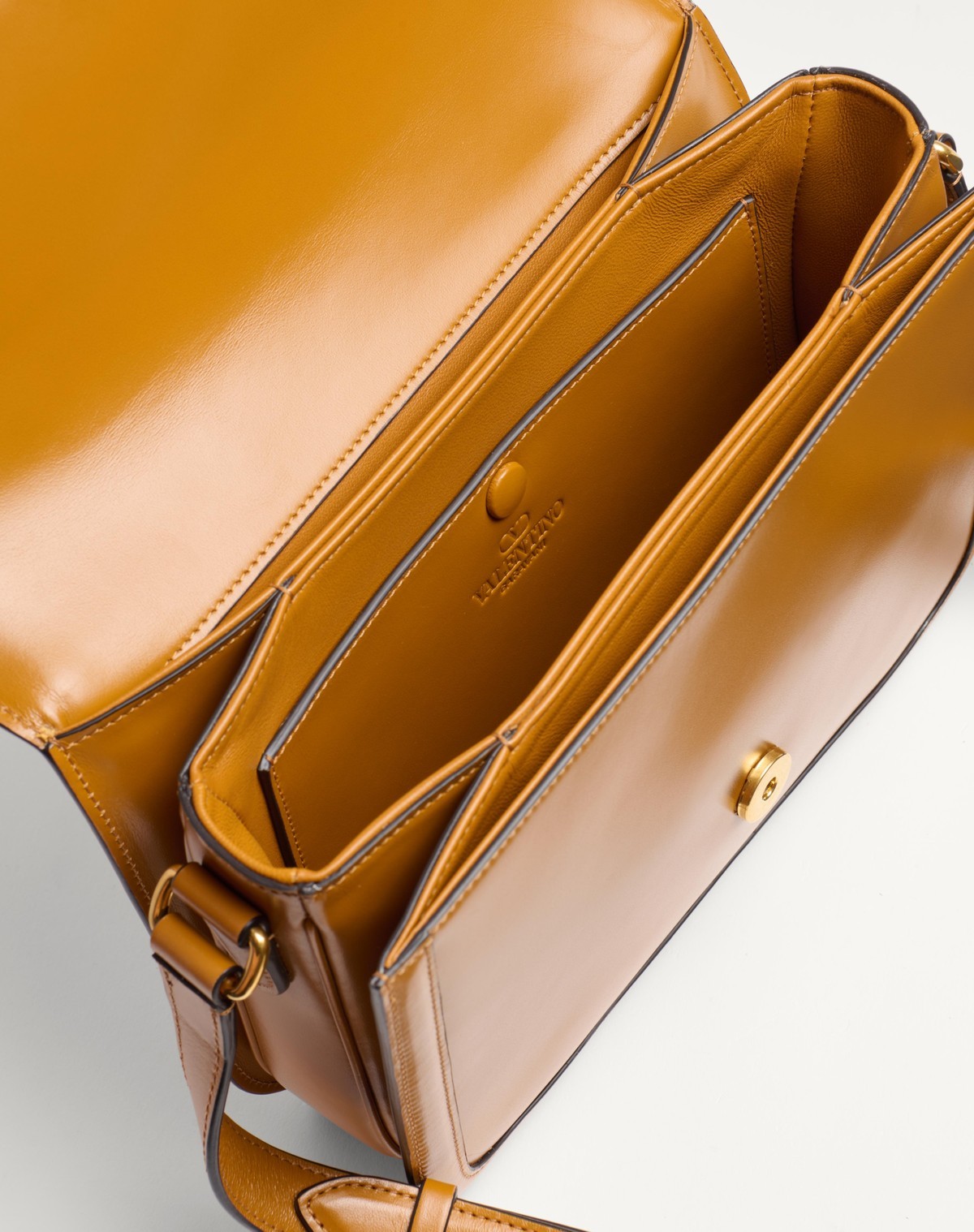 Valentino Leather Shoulder Bags In Brown