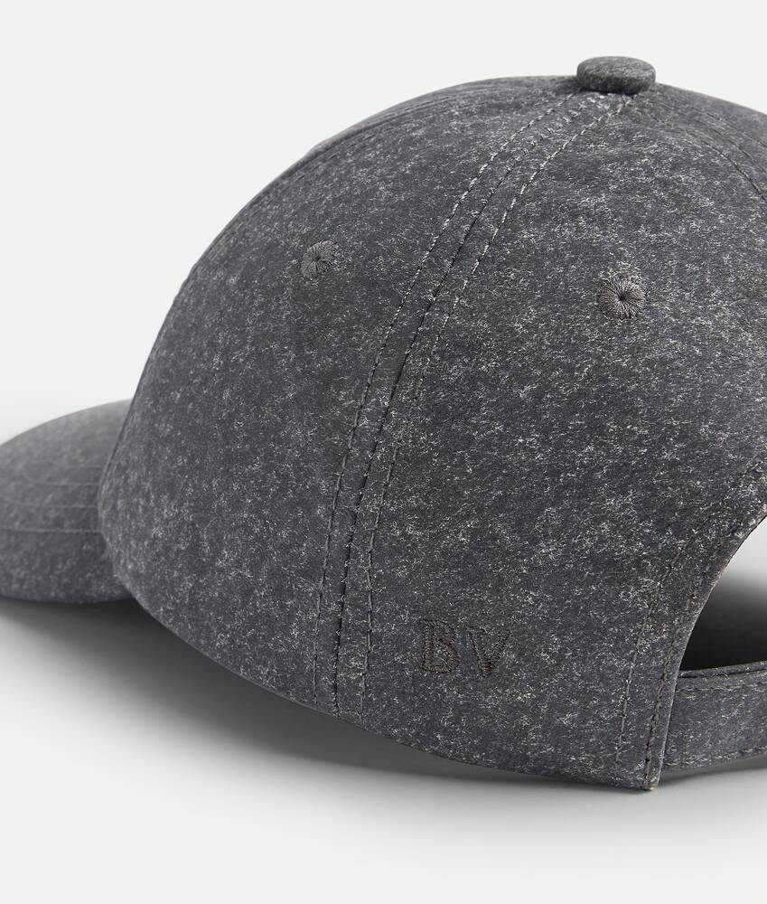 Bottega Veneta Logo Embroidered Baseball Hat In Black