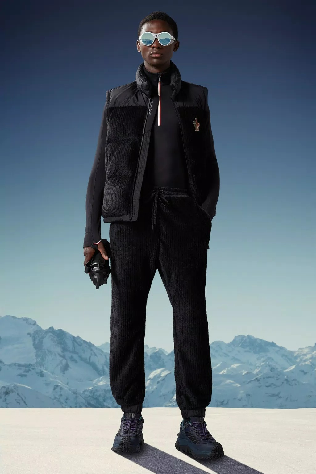 Moncler Straight-leg Velvet Track Pants In Black