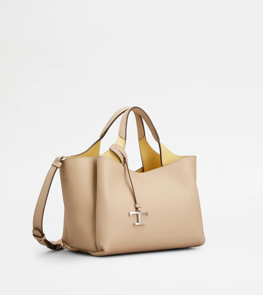 Tod's Mini Leather Shoulder Bag In Nude
