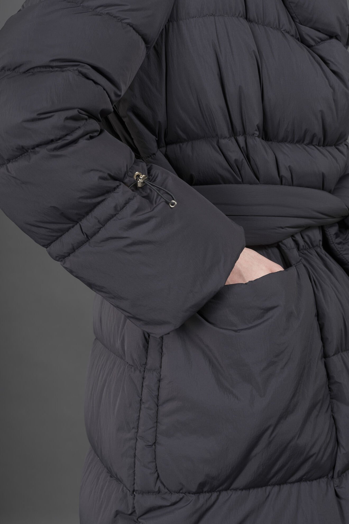 Moorer Down Jacket In Black
