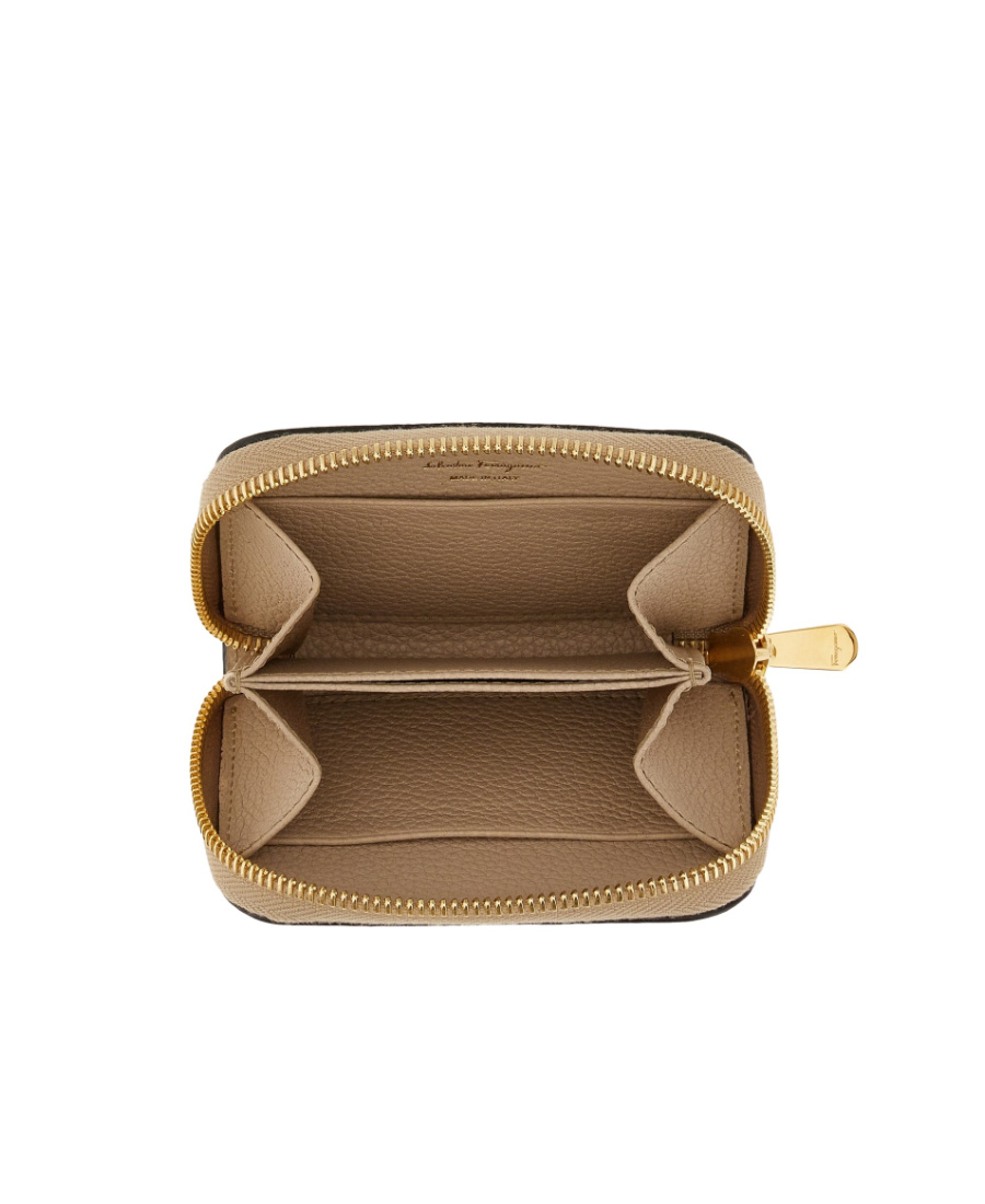Ferragamo Gancini-plaque Leather Purse In Nude