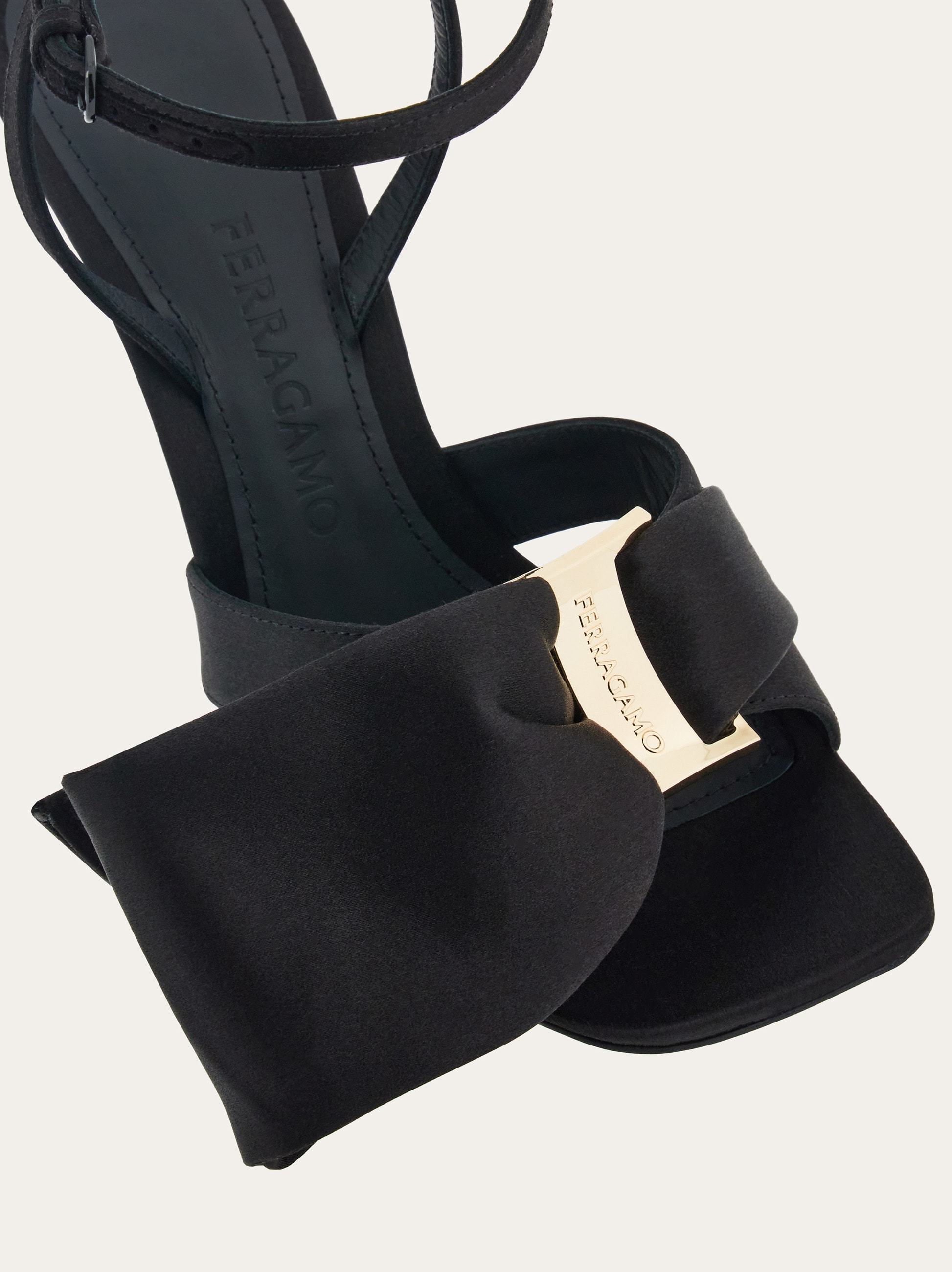 Ferragamo Heel Sandals With Bow Detail And Open Toe In Black