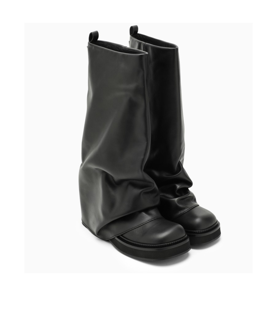 Attico Stylish Combat Boots With Square Toe Design In Black
