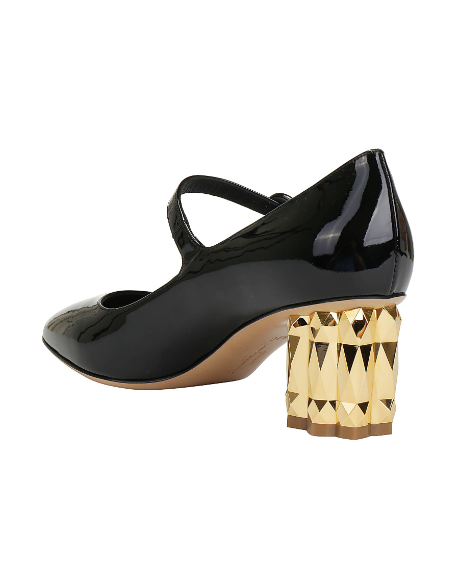 Ferragamo Black Logo Buckle High Heels In Black