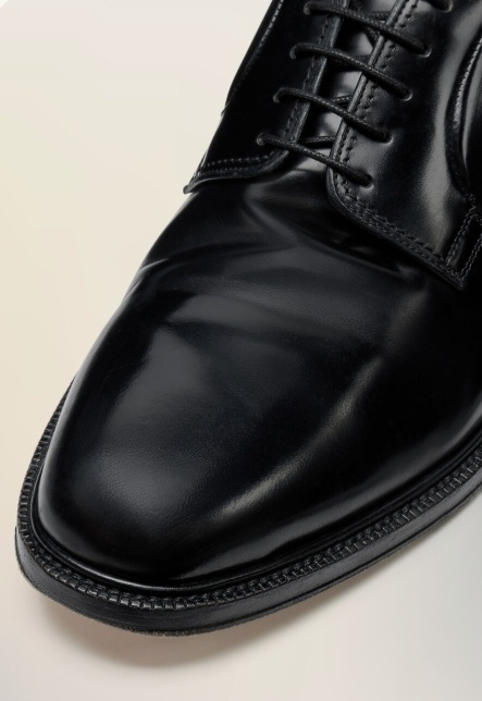 Maison Margiela Tabi Brushed Leather Derby Shoes In Black