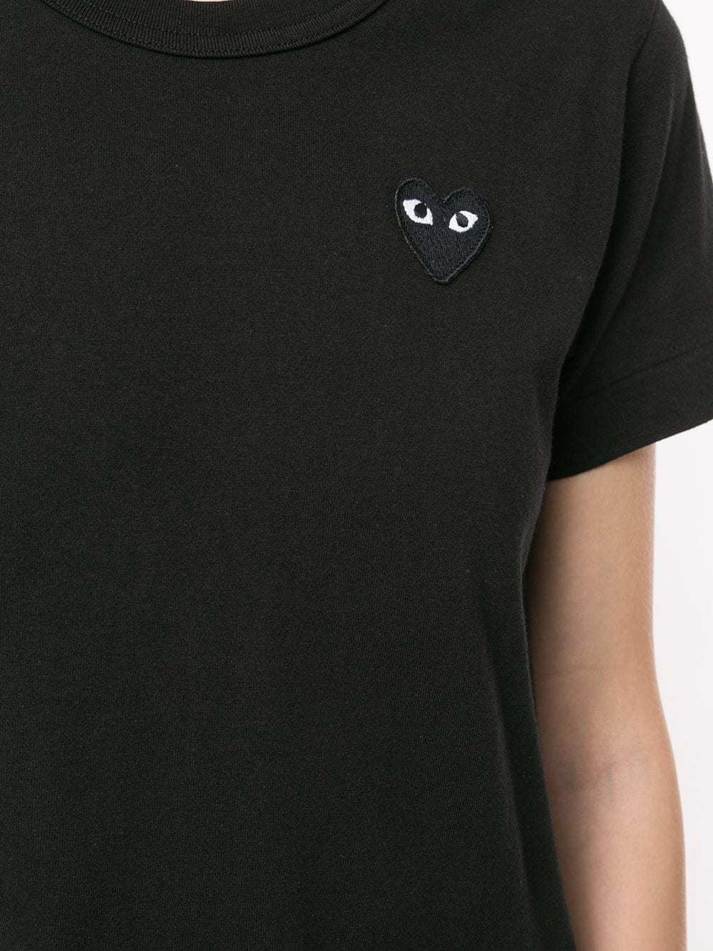 Comme Des Garçons Play Heart Embroidered Slim Fit T-shirt In Black