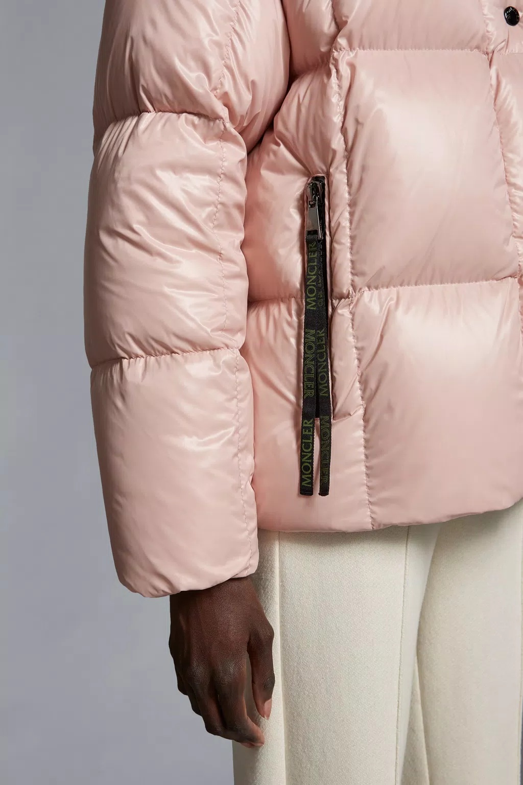 Moncler Parana Short Down Jacket Pink In Pink