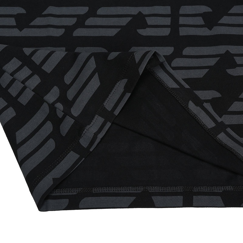 Emporio Armani Logo Printed T-shirt In Black