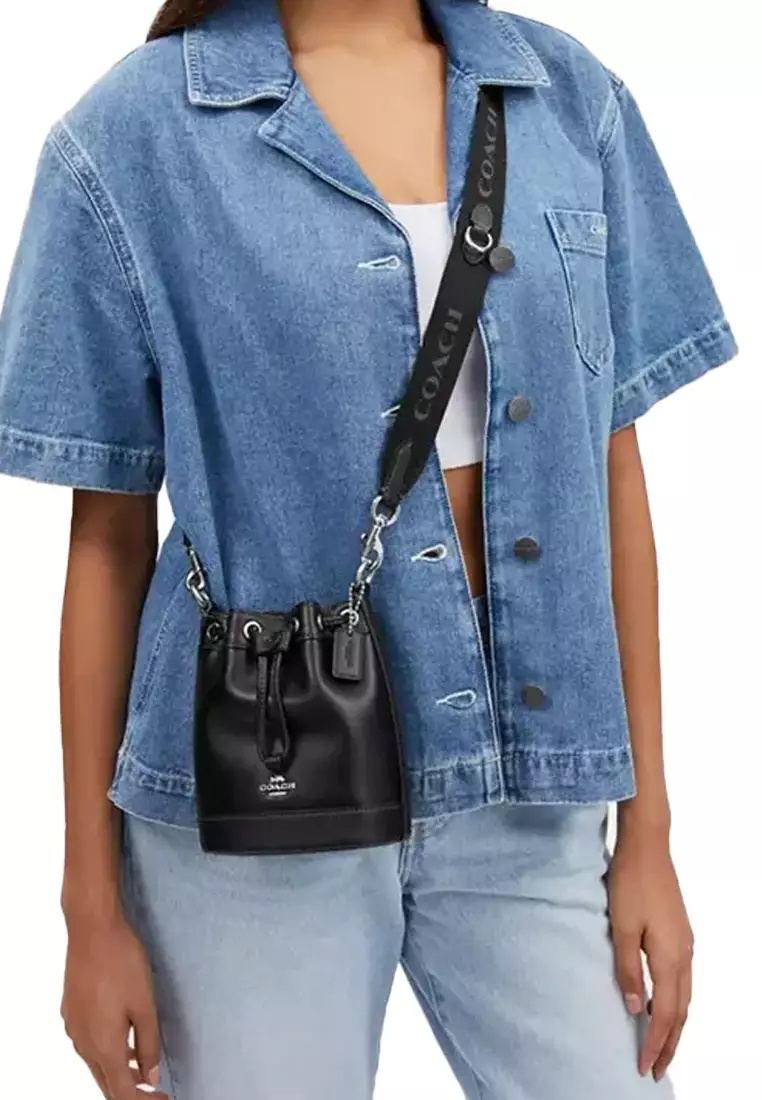 Coach Adjustable Shoulder Strap Shoulder Bag In Black