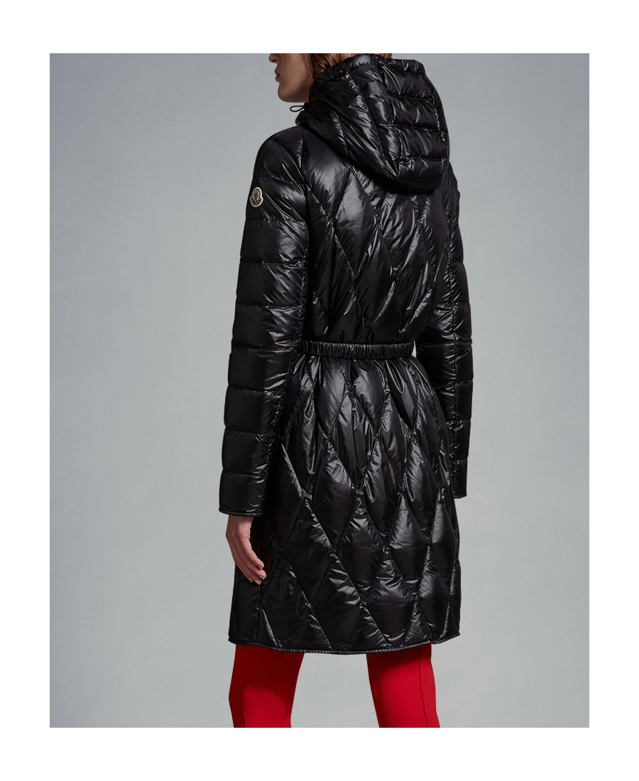 Moncler Serilong Diamond-quilted Puffer Coat In Black
