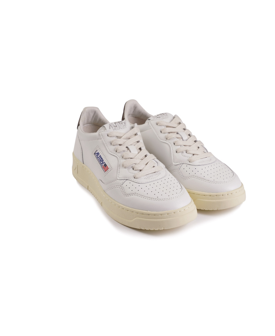 Autry Medalist Low-top Sneaker In White