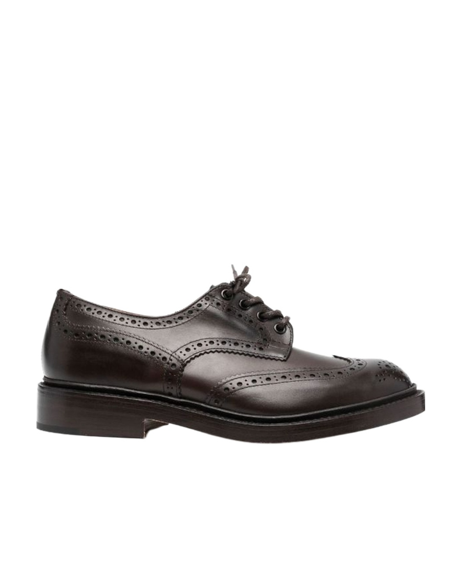 Tricker's Brogues With Round Toe And Brogue Detailing In Black