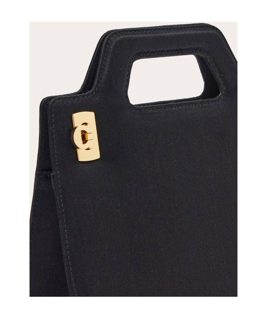 Ferragamo Salvatore Handbags In Black