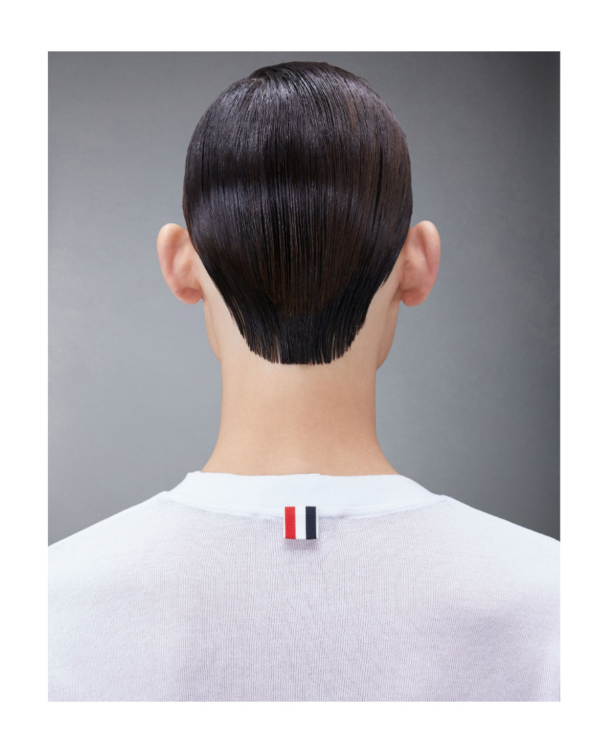 THOM BROWNE THOM BROWNE STRIPE DETAILED CREWNECK T-SHIRT