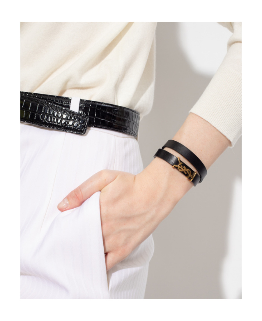 Saint Laurent Ysl Logo-plaque Leather Bracelet In Black