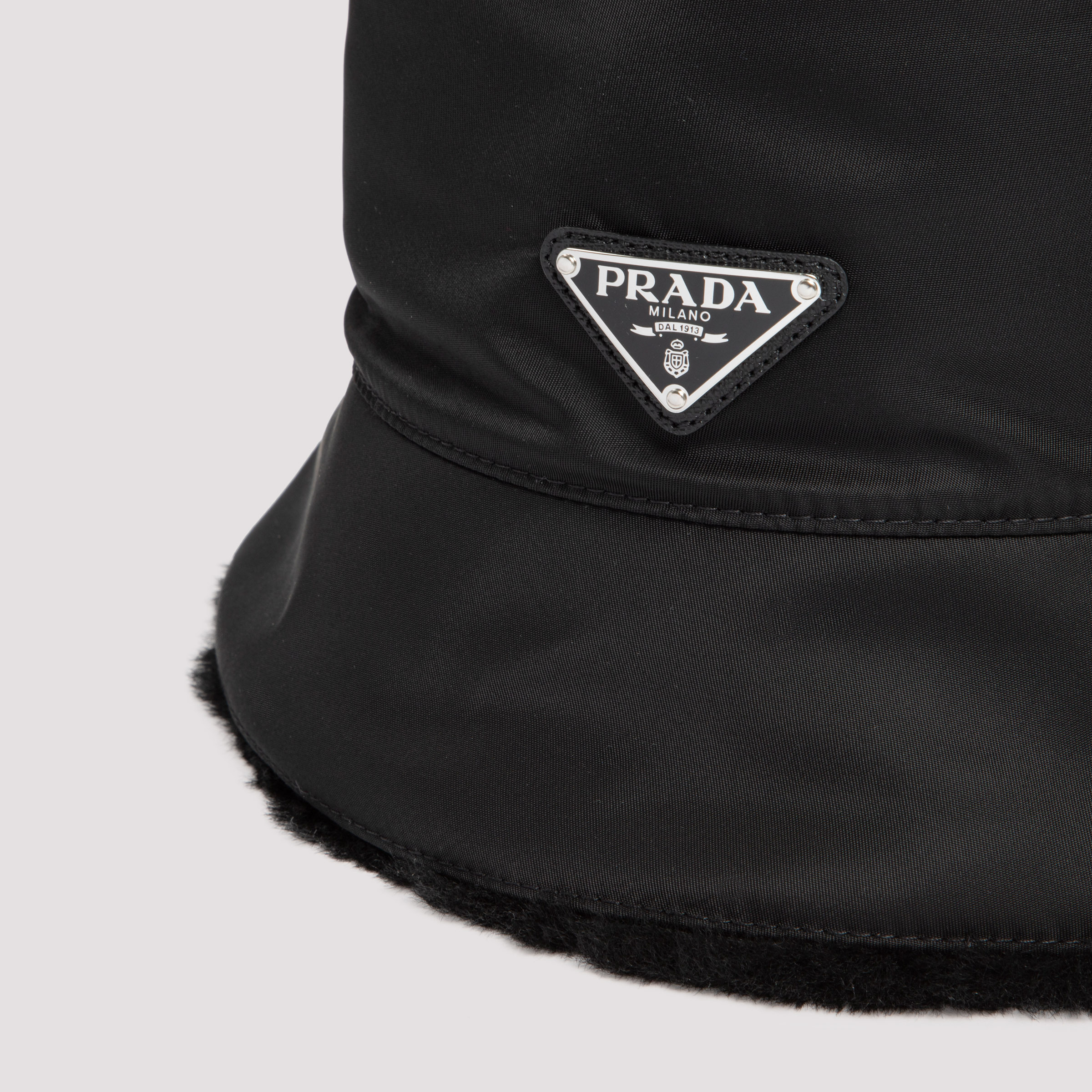 Prada Logo-plaque Bucket Hat In Black