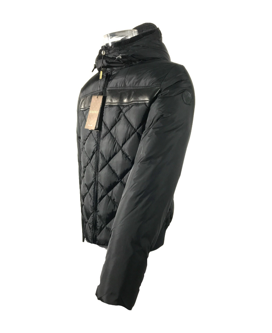 Gucci Logo Casual Jacket In Black