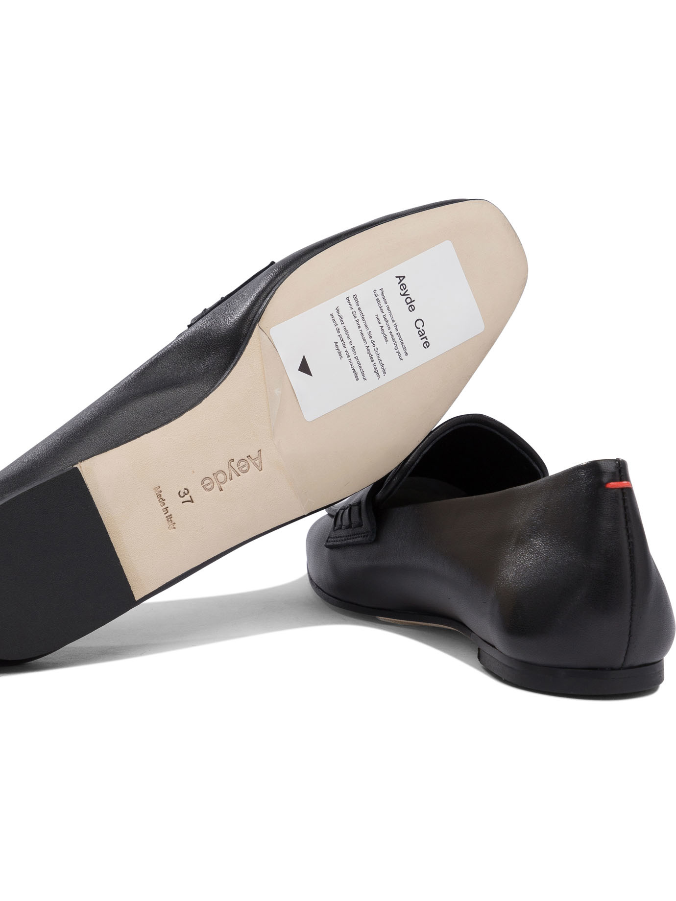 Aeyde Round Head Loafer Shoes In Black