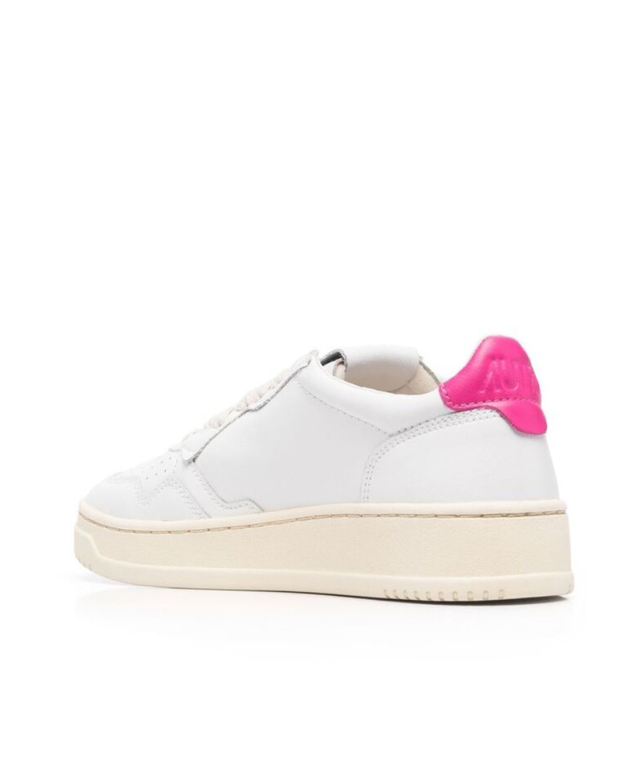 Autry 'medalist' White Low Top Sneakers With Logo Patch On Tongue And Side In White