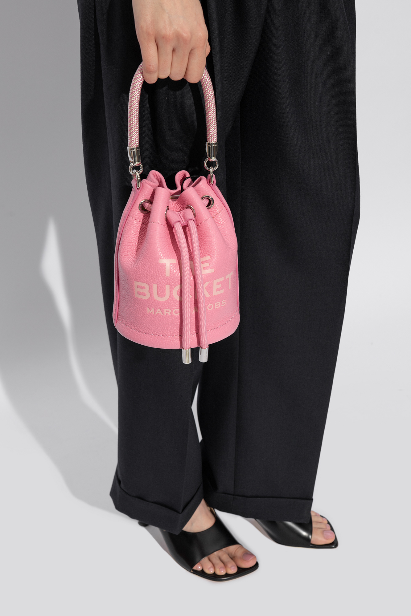 Marc Jacobs The Micro Leather Bucket Bag In Pink