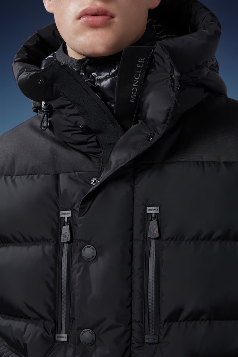 Moncler Rodenberg Ski Jacket In Black