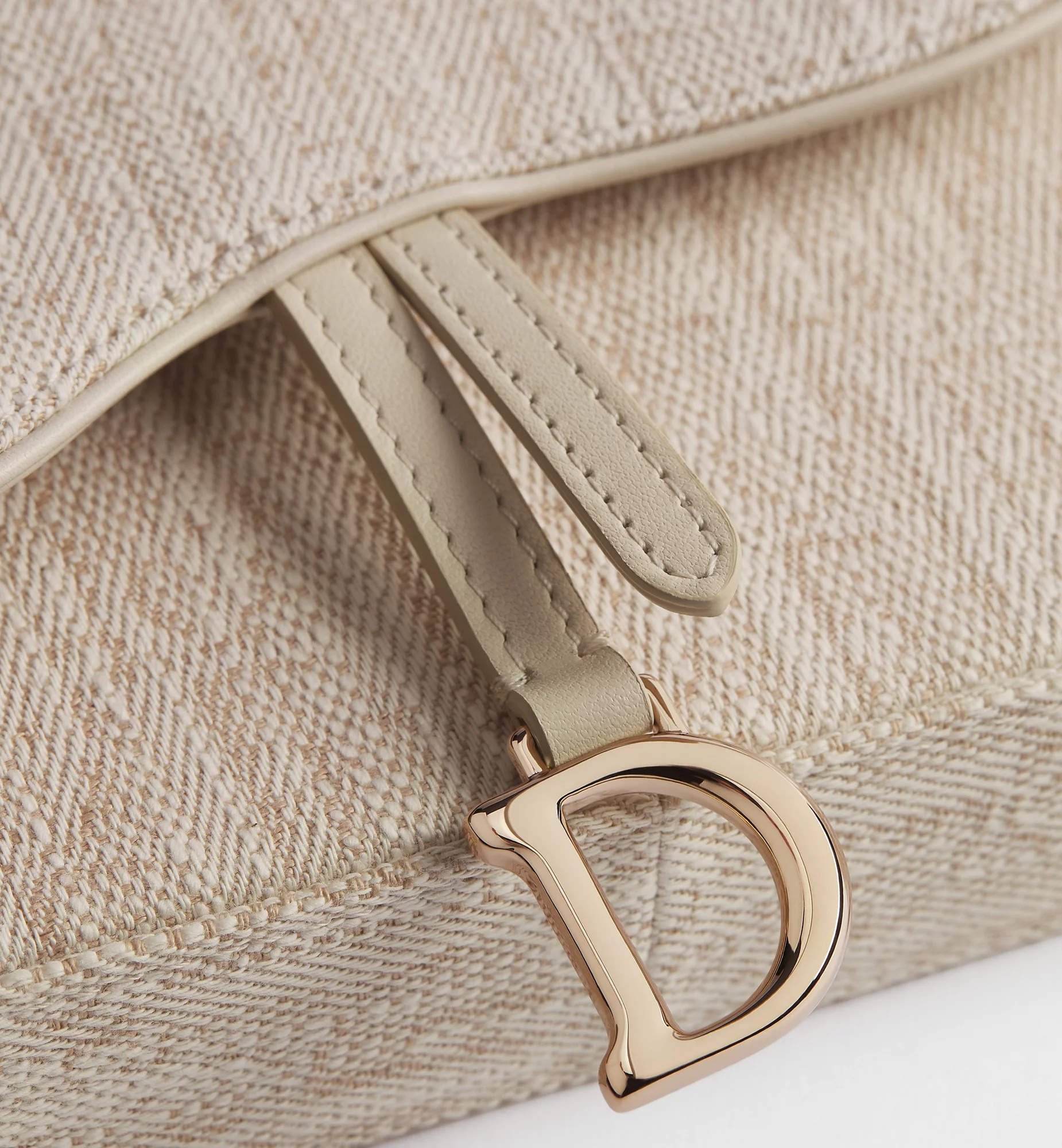 Dior Medium Saddle Pouch With Chain In Neutral