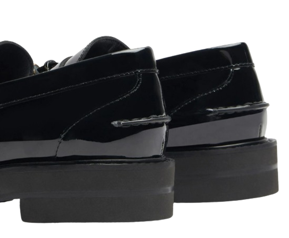 Stuart Weitzman Parker Patent-leather Loafers In Black