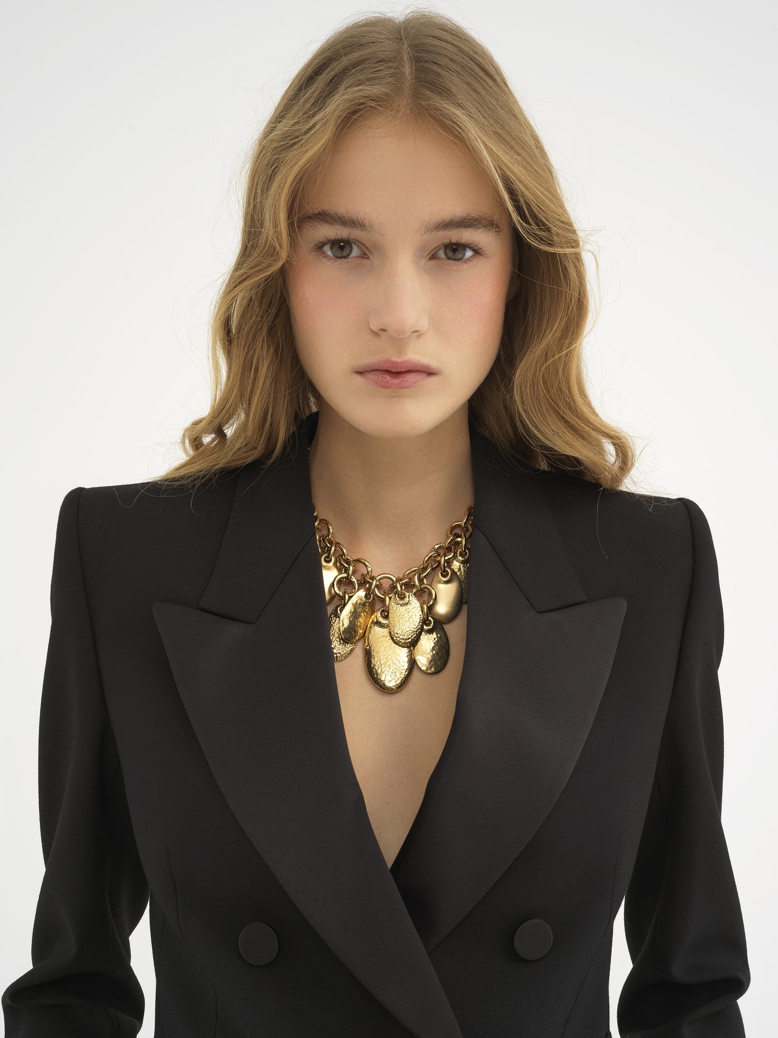 Chloé Short Wool Suit Coat In Black